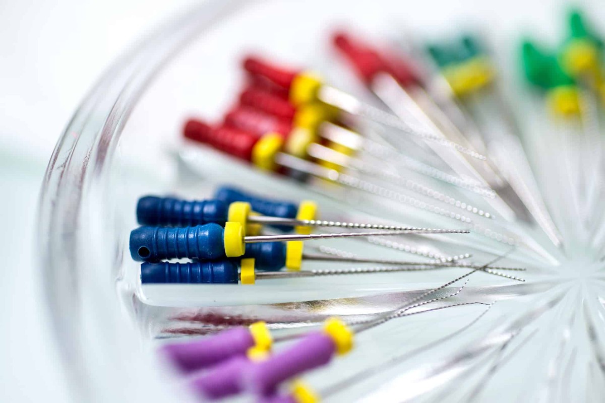 معالجة عصب الأسنان - طبيب أسنان محمد أكتورك - طرابزون - تركيا معالجة عصب الأسنان - طبيب أسنان محمد أكتورك - طرابزون - تركيا